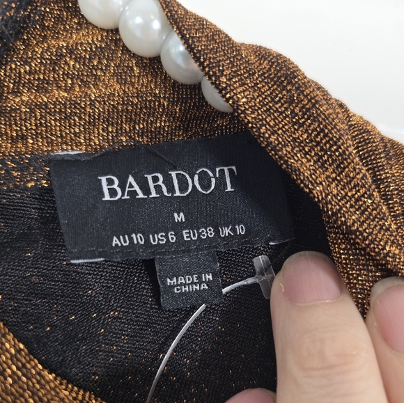 NWT Bardot Tuscany Long Sleeve Lurex Crop Top in Bronze Lur Medium - Picture 7 of 10